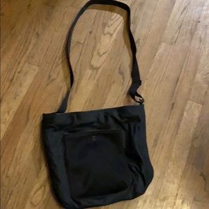 Lululemon crossbody bag black